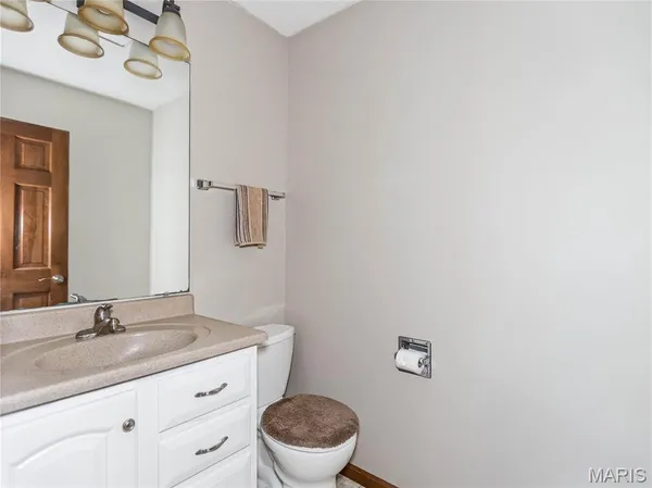$365,000 | 417 Alderwood Court, Edwardsville, IL 62025