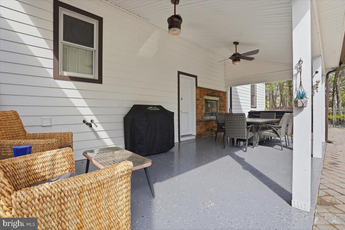 5556 Bridle Road Stroudsburg, PA 18360 - Photo 100 of 126 Back patio