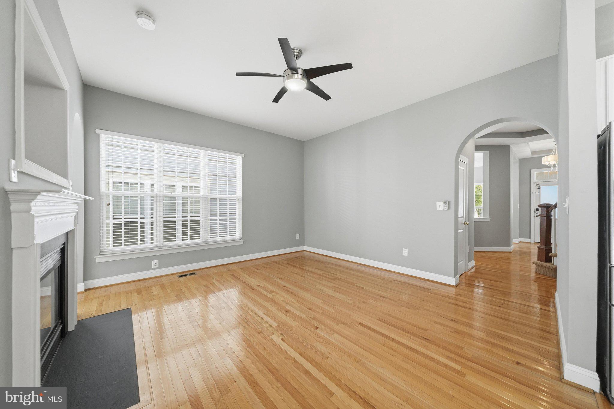 13131 Clarksburg Square Road Clarksburg, MD 20871 - Photo 16 of 61 Family Room