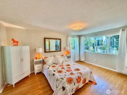 $1,348,888 | 707 West Bertona Street, Seattle, WA 98119