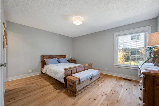 $333,000 | 876 Stradford Circle, Unit A1, Buffalo Grove, IL 60089