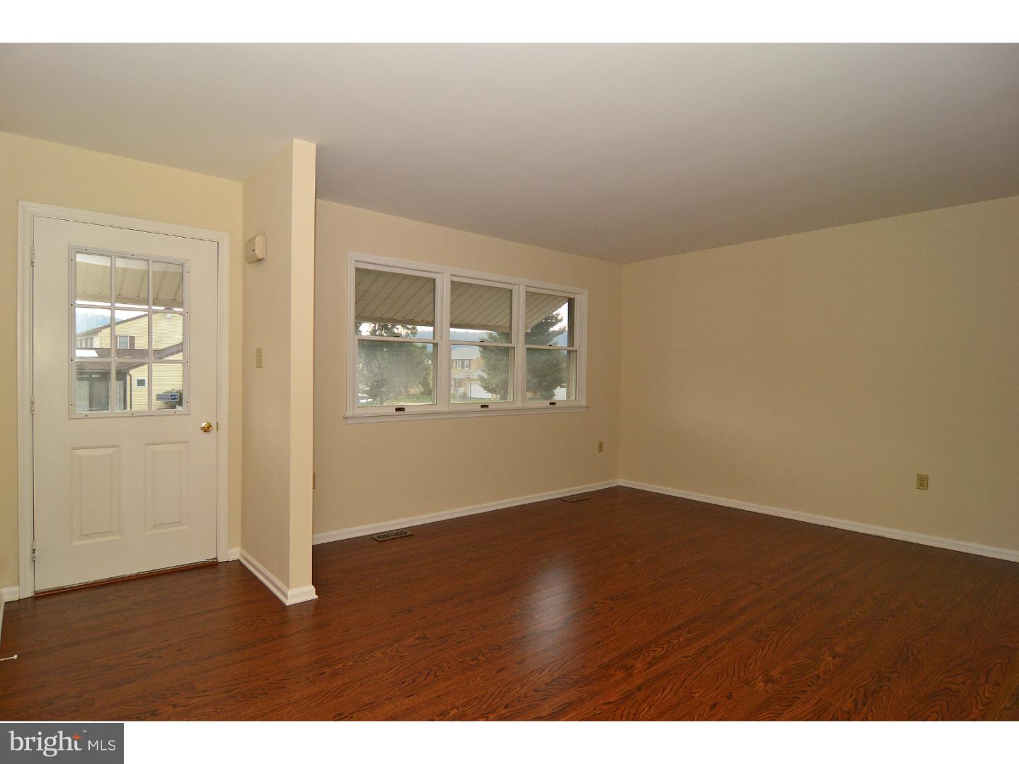 4713 Painted Sky Road Reading, PA 19606 - Photo 5 of 22 Gallery Image 5
