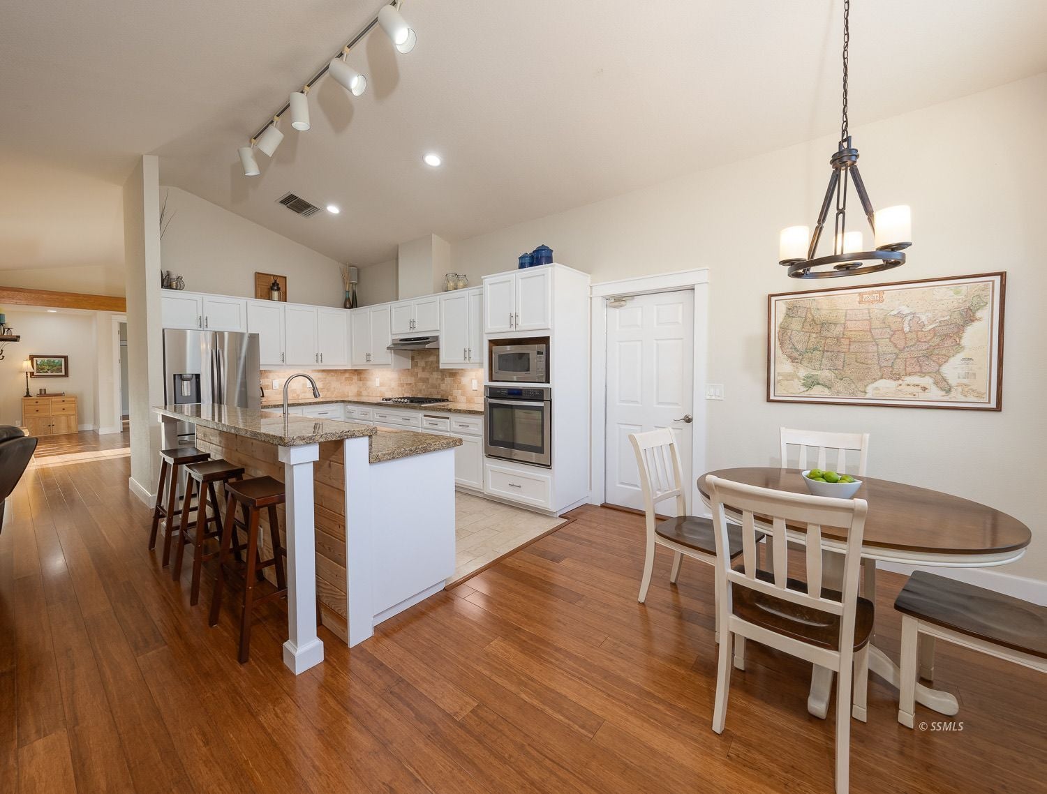 1064 Carolyn Street Ridgecrest, CA 93555 - Photo 12 of 50 Gallery Image 12
