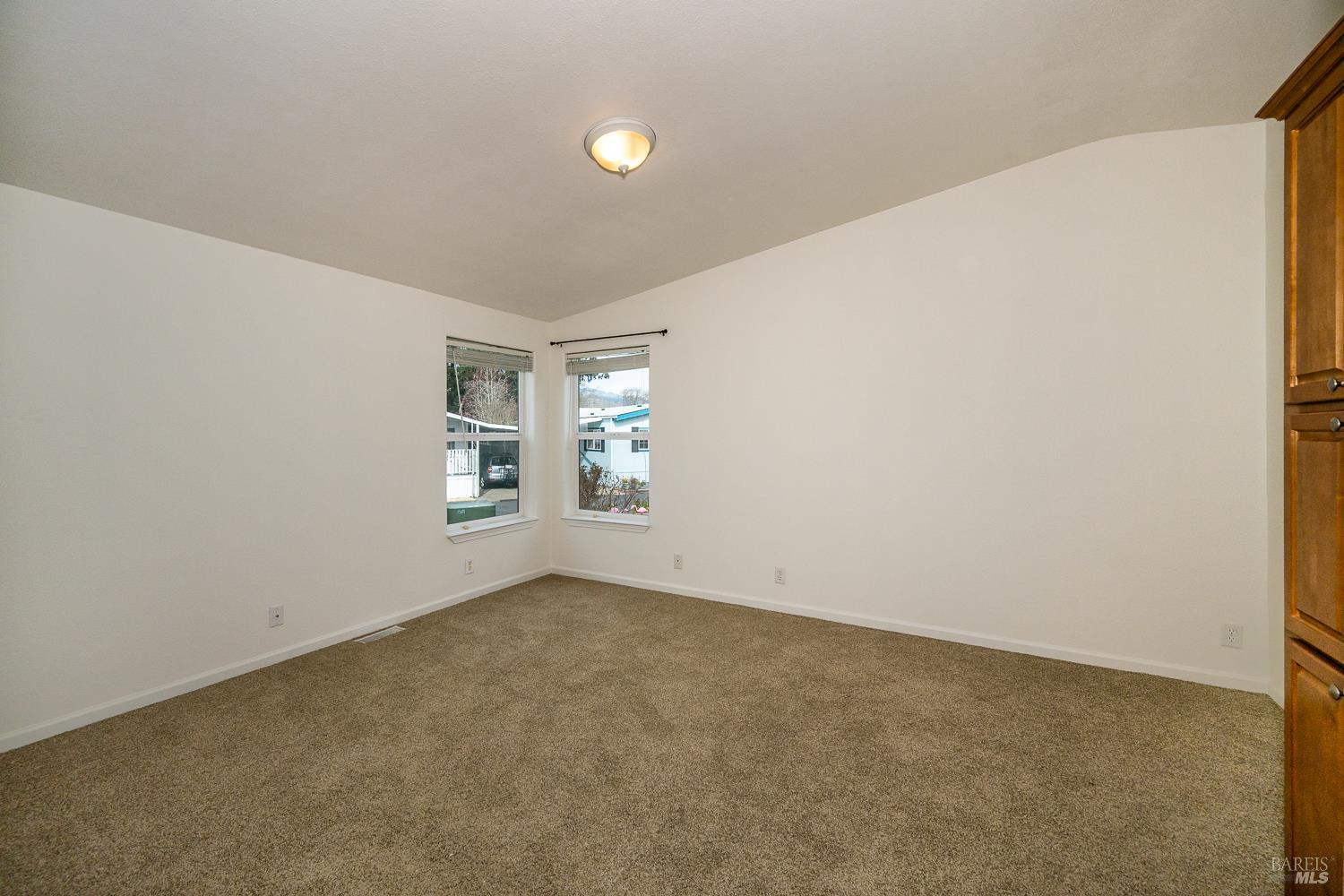 186 Redwing Drive Santa Rosa, CA 95409 - Photo 9 of 18 Primary bedroom