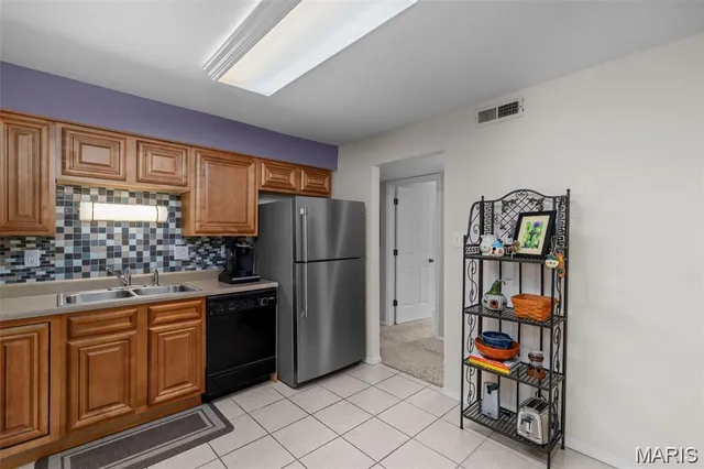 $3,200 | 964 Claytonbrook Drive, Unit 1C, Ballwin, MO 63011