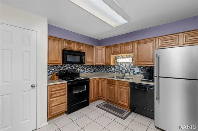 $3,200 | 964 Claytonbrook Drive, Unit 1C, Ballwin, MO 63011