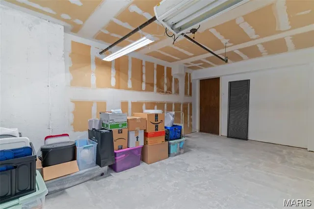 $3,200 | 964 Claytonbrook Drive, Unit 1C, Ballwin, MO 63011