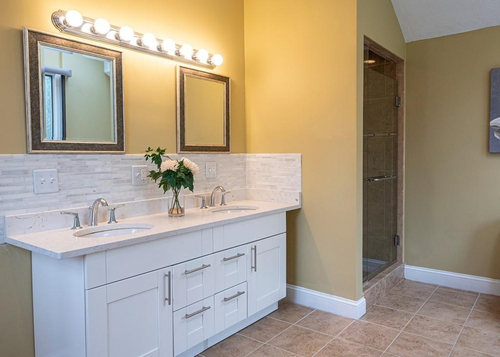 11 Kings Grant Road Weston, MA 02493 - Photo 17 of 17 Gallery Image 17