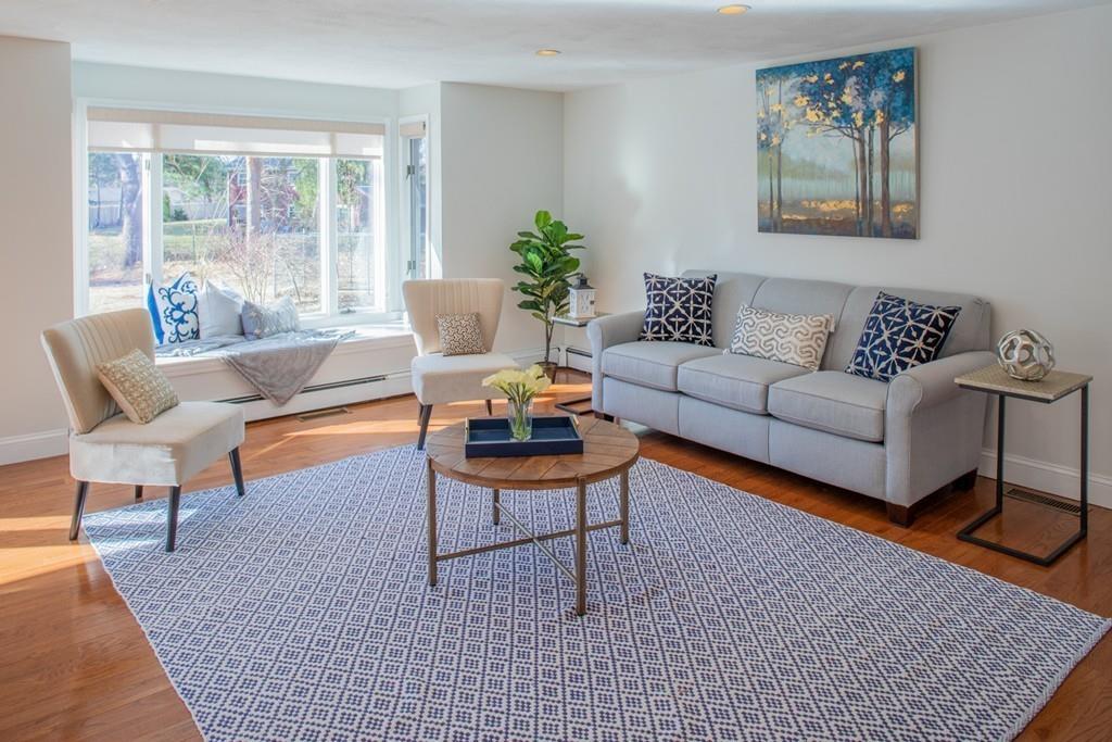 11 Kings Grant Road Weston, MA 02493 - Photo 5 of 17 Gallery Image 5