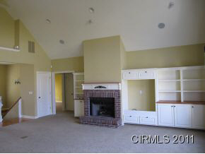 1389 North Lexington Road Marion, IN 46952 - Photo 2 of 12 Gallery Image 2