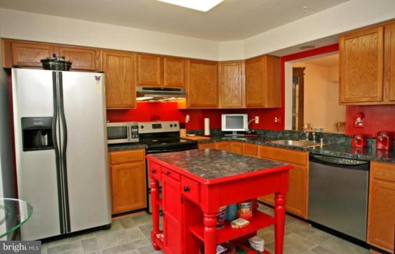 3011 Spice Bush Road Laurel, MD 20724 - Photo 2 of 20 Kitchen