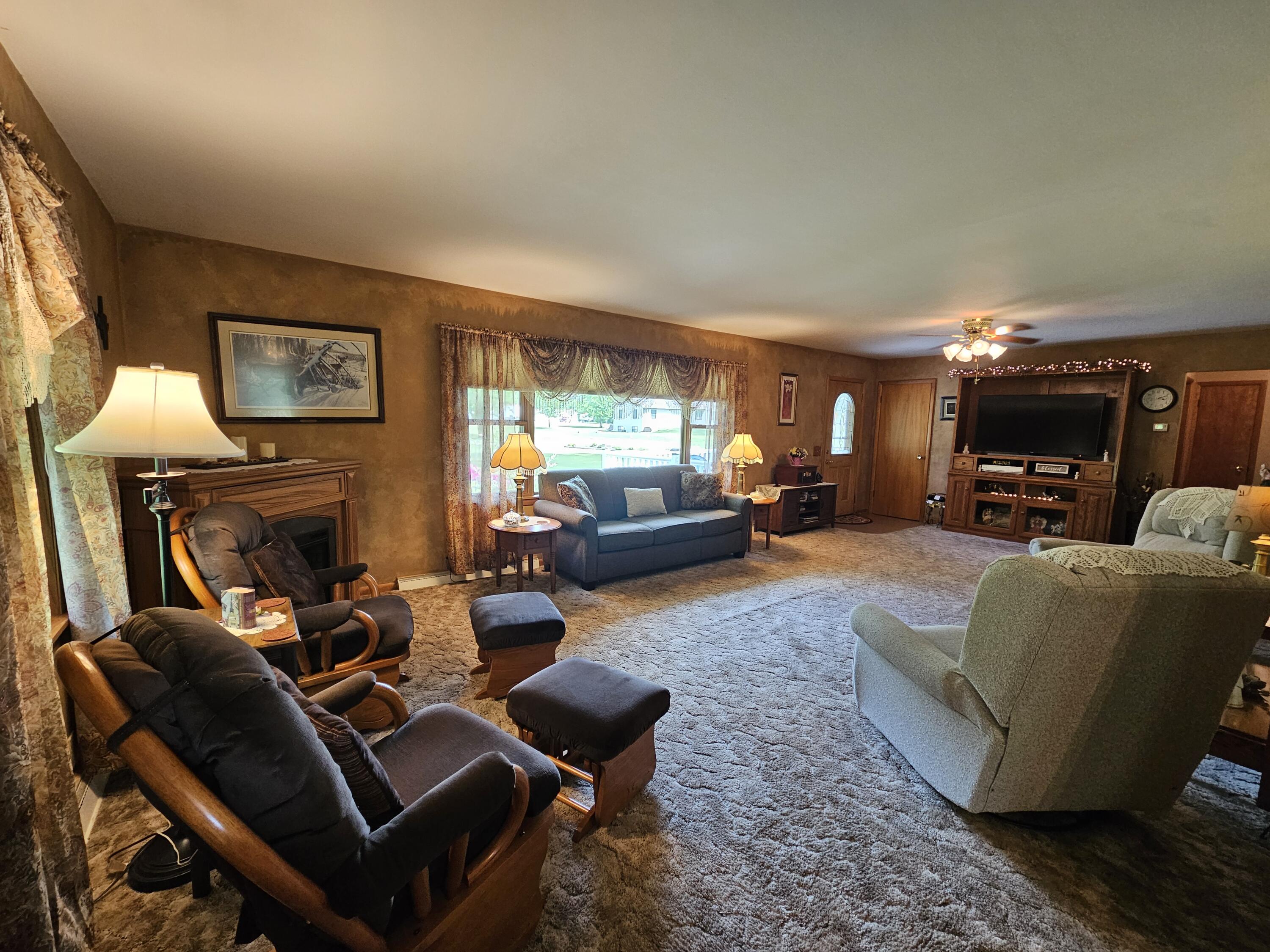 17065 Hammer Road Sparta, WI 54656 - Photo 4 of 48 20260605_151005