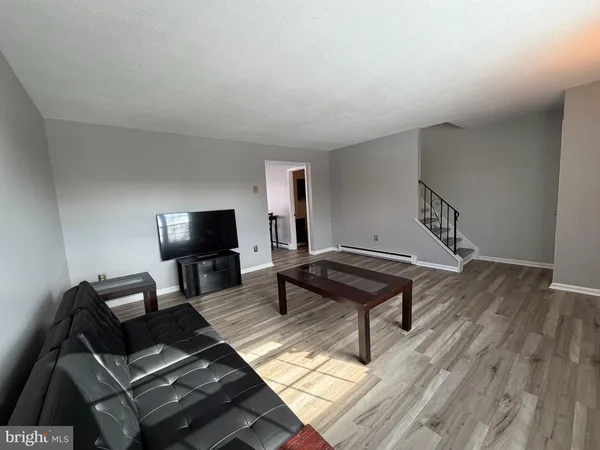 $2,300 | 61 Pennypacker Drive, Schwenksville, PA 19473