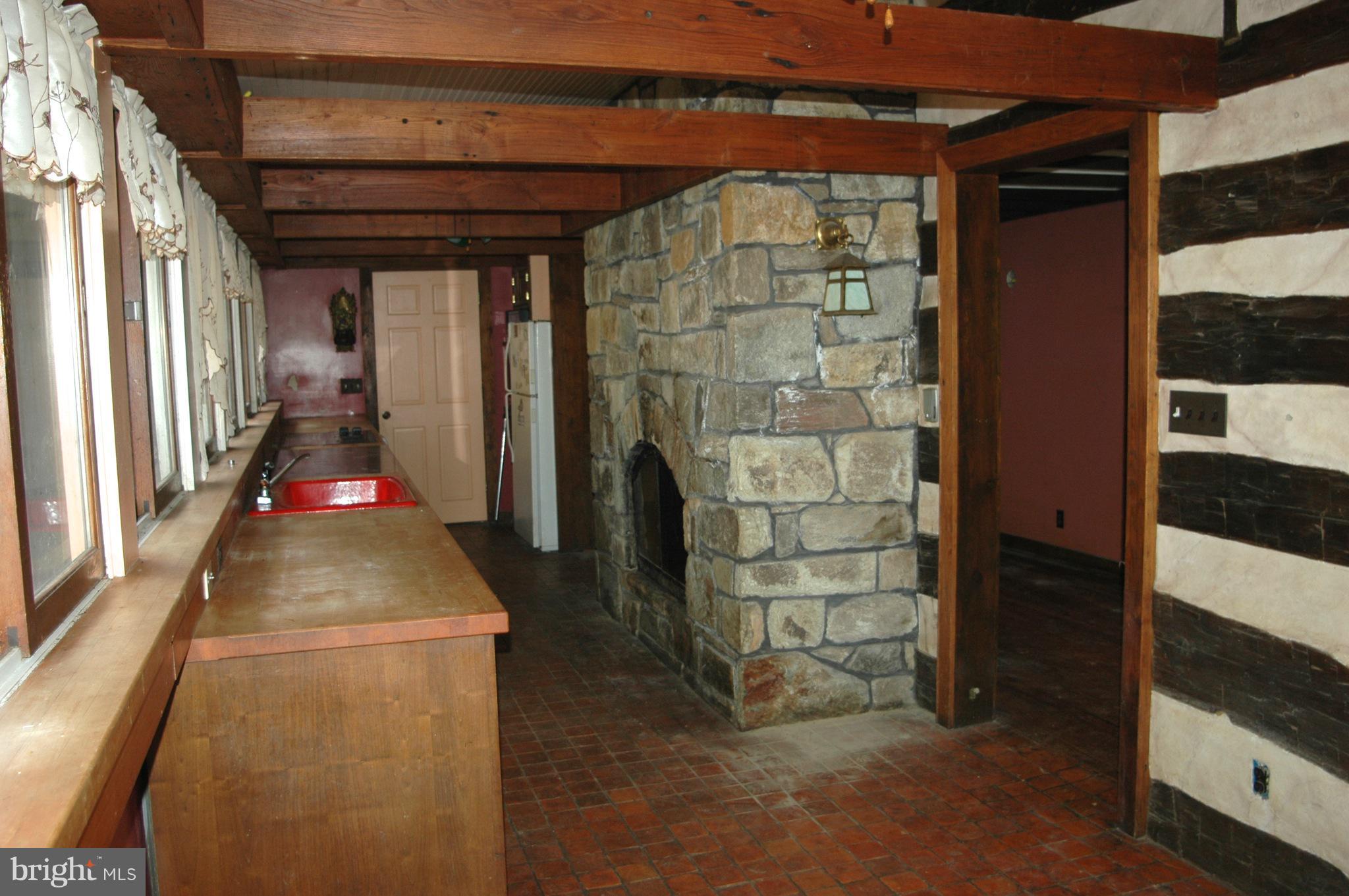 103 Moon Road Sperryville, VA 22740 - Photo 13 of 17 Kitchen