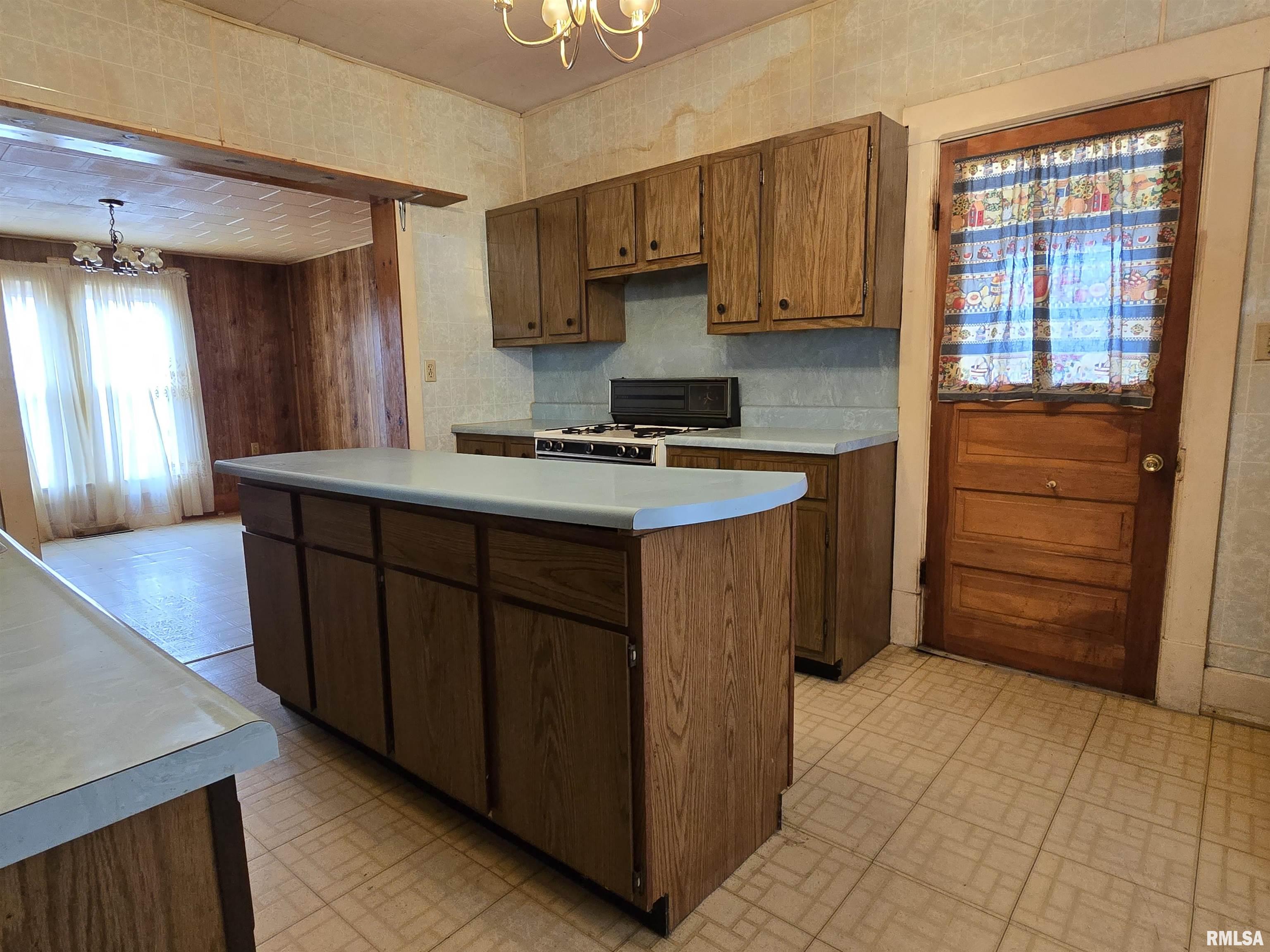 30 North Adams Street Carthage, IL 62321 - Photo 12 of 22