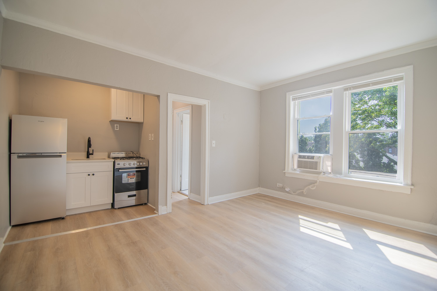 1414 West Pratt Boulevard, Unit 418 Chicago, IL 60626 - Photo 2 of 6