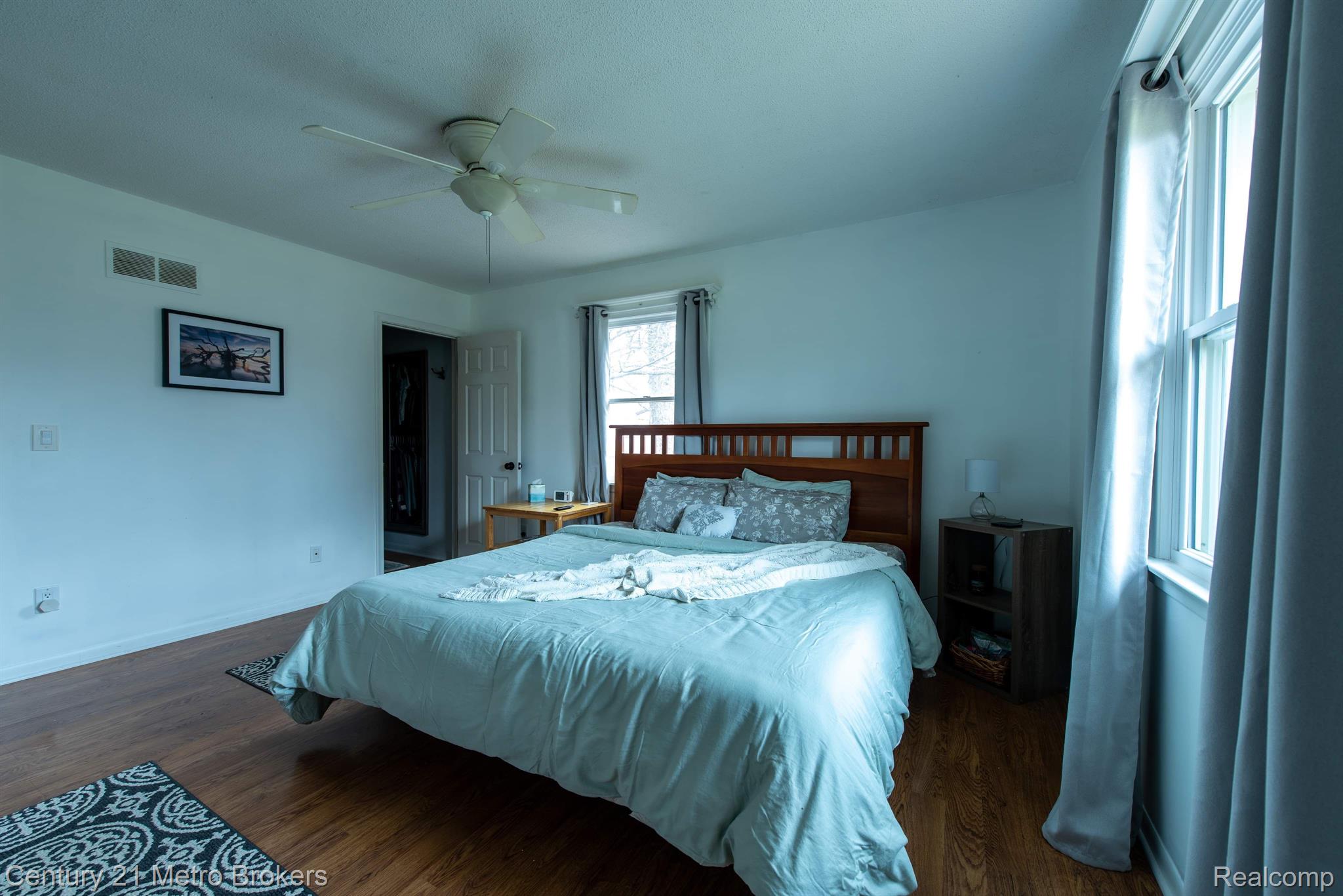 3295 Shannon Road Burton, MI 48529 - Photo 14 of 29 Gallery Image 14