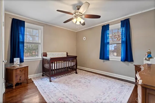 $274,900 | 9542 South Campbell Avenue, Evergreen Park, IL 60805