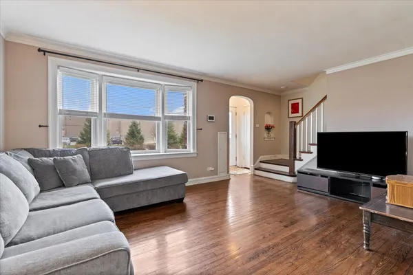 $274,900 | 9542 South Campbell Avenue, Evergreen Park, IL 60805
