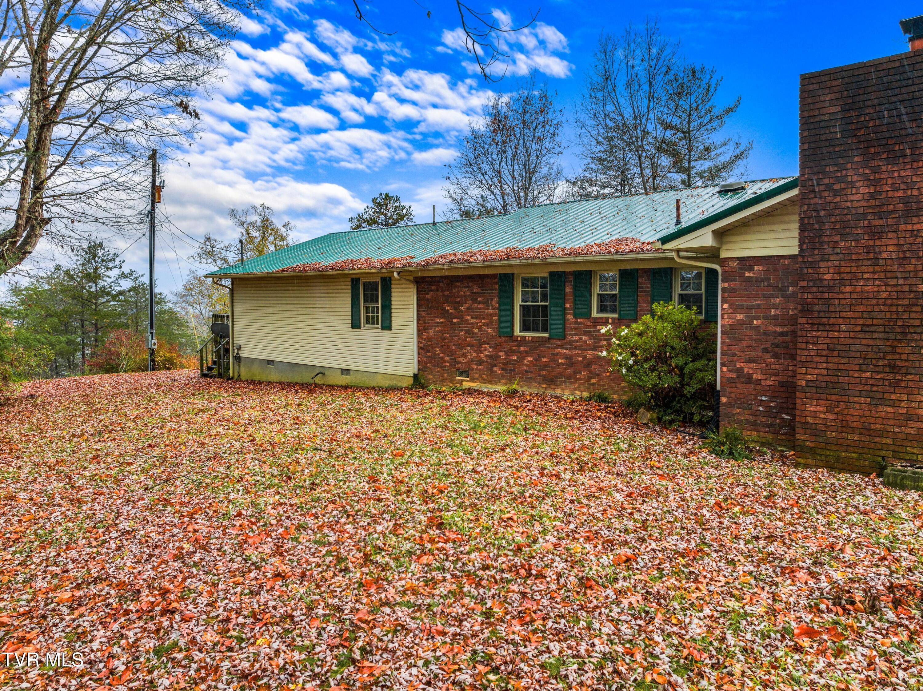 550 Jones Road Sneedville, TN 37869 - Photo 33 of 41 033-550JonesRoad-Sneedville-TN-37869-SMA