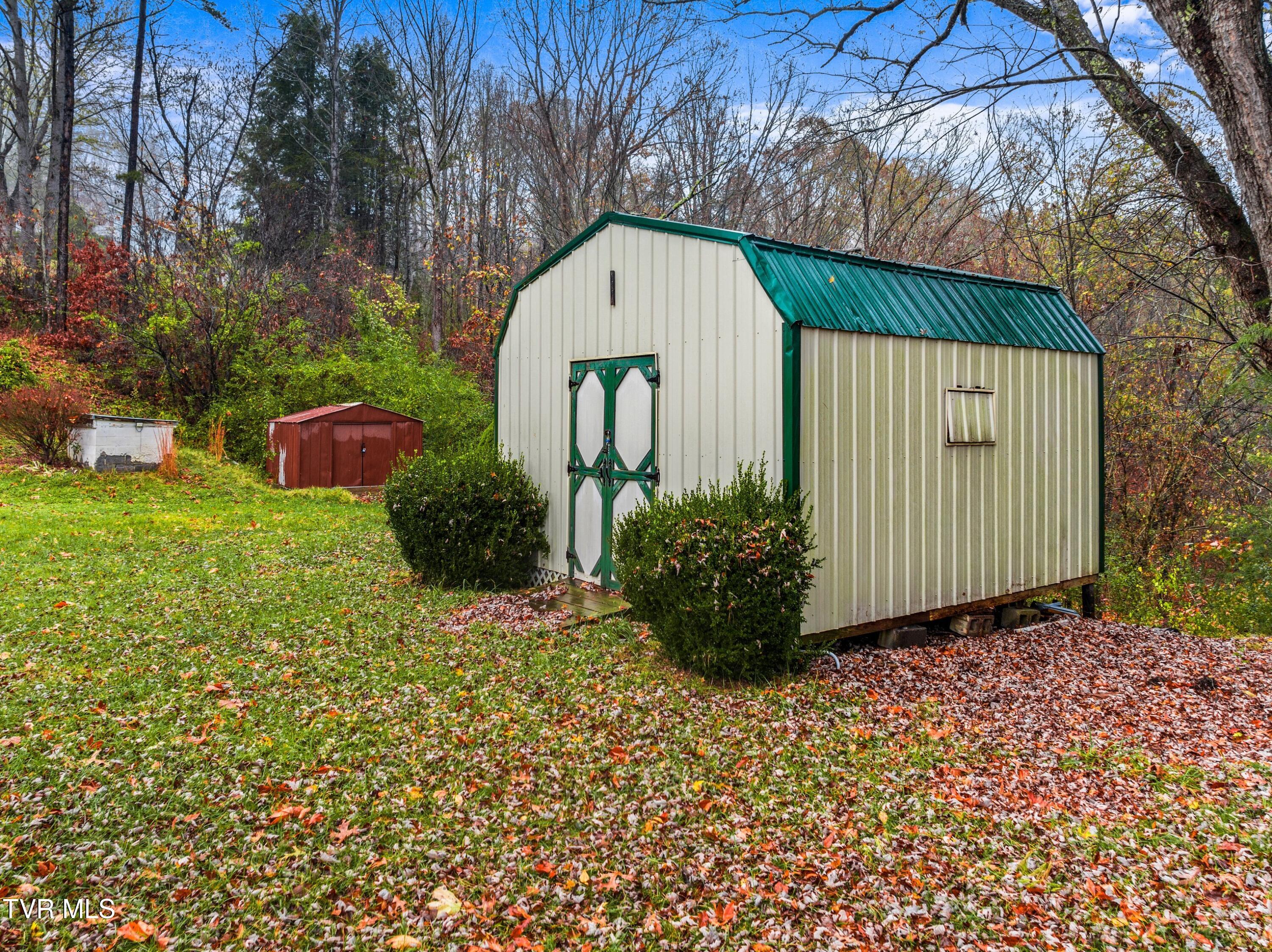 550 Jones Road Sneedville, TN 37869 - Photo 34 of 41 034-550JonesRoad-Sneedville-TN-37869-SMA