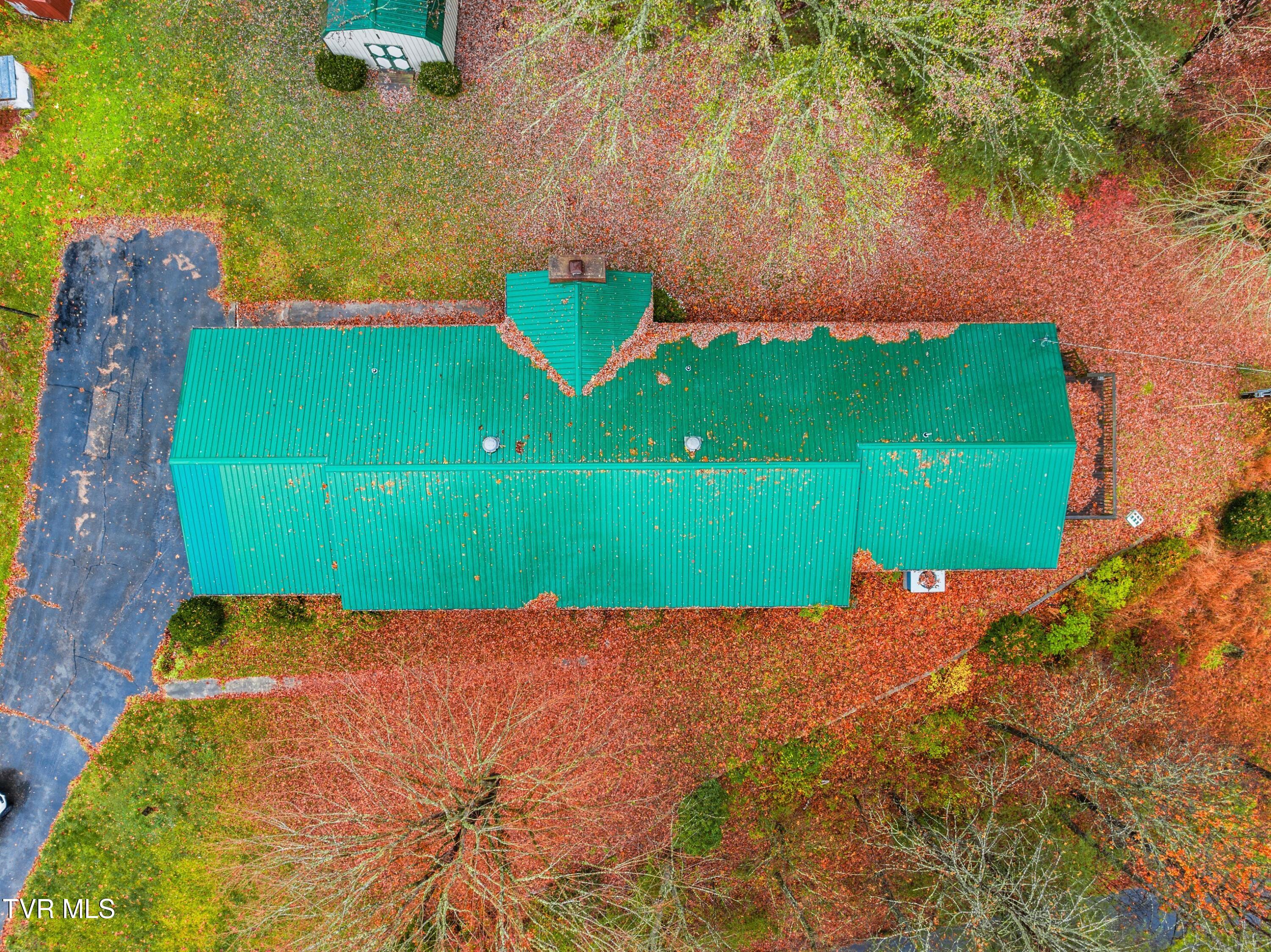 550 Jones Road Sneedville, TN 37869 - Photo 36 of 41 036-550JonesRoad-Sneedville-TN-37869-SMA