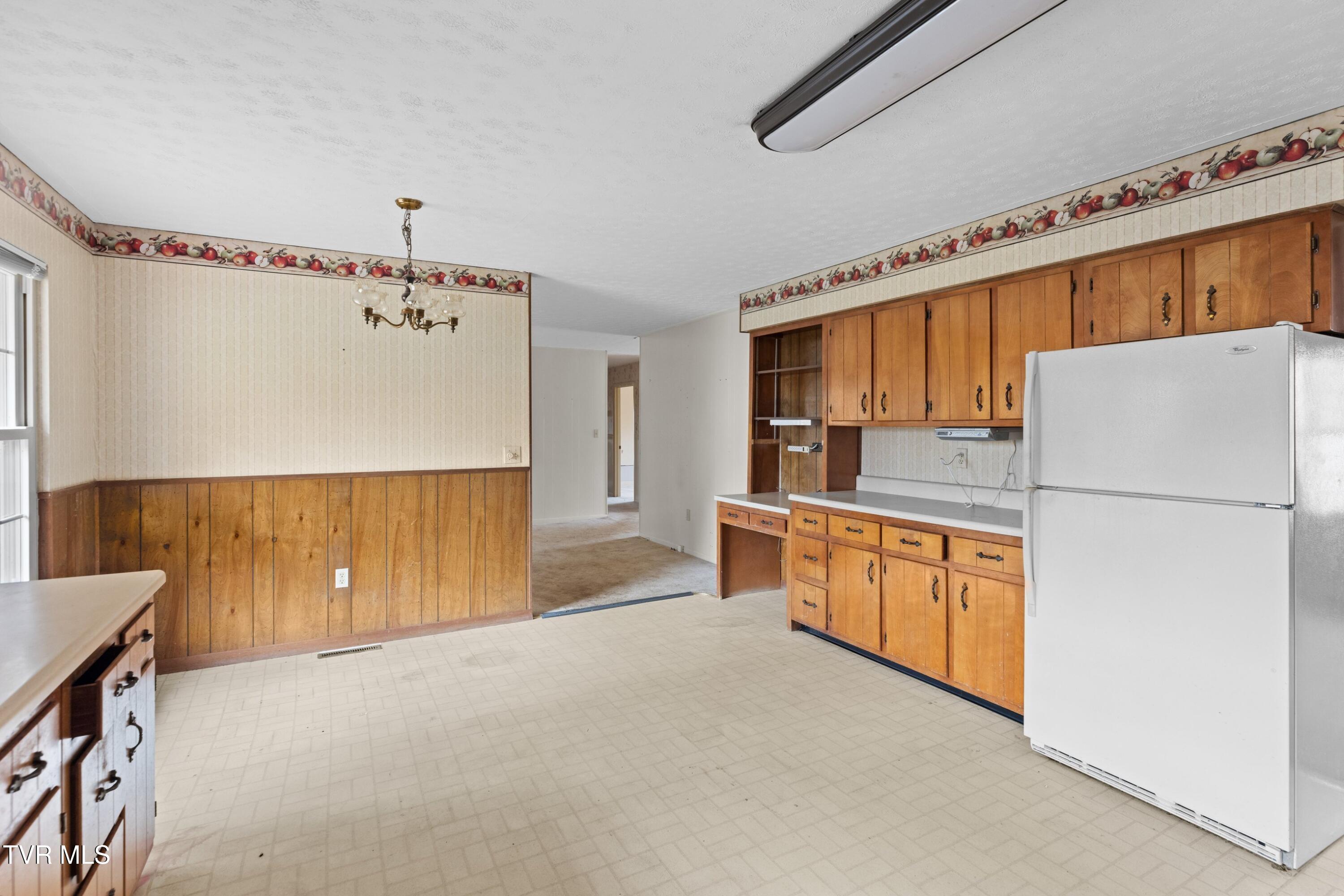 550 Jones Road Sneedville, TN 37869 - Photo 10 of 41 010-550JonesRoad-Sneedville-TN-37869-SMA
