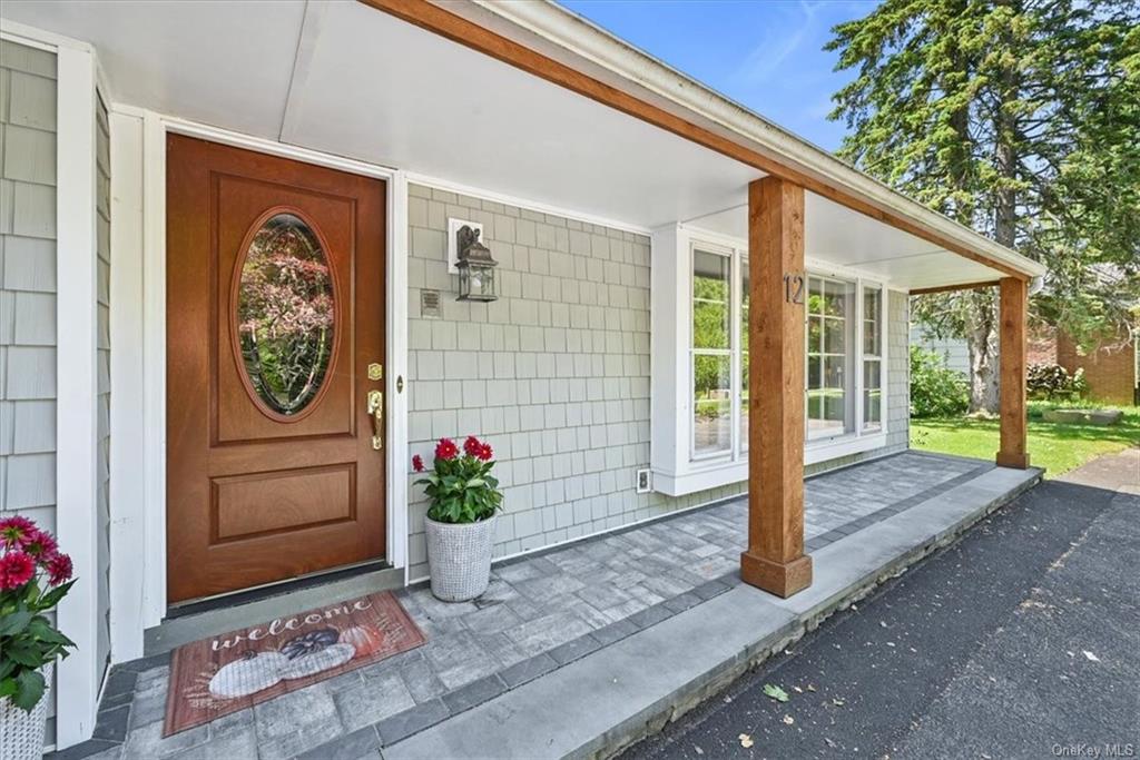 12 Idlewild Park Drive, CornwallonHudson, NY 12520 Compass