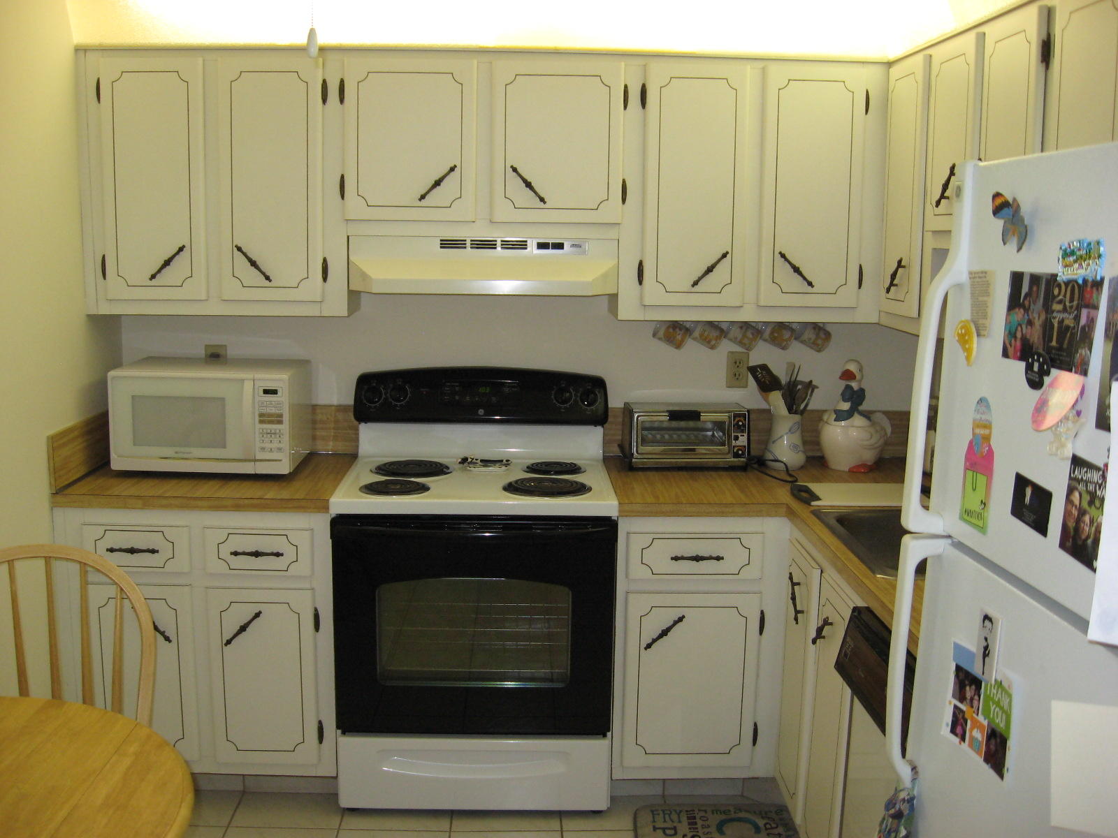 9233 Southwest 8th Street, Unit 115 Boca Raton, FL 33428 - Photo 11 of 31 9233-115 Kitchen (1)