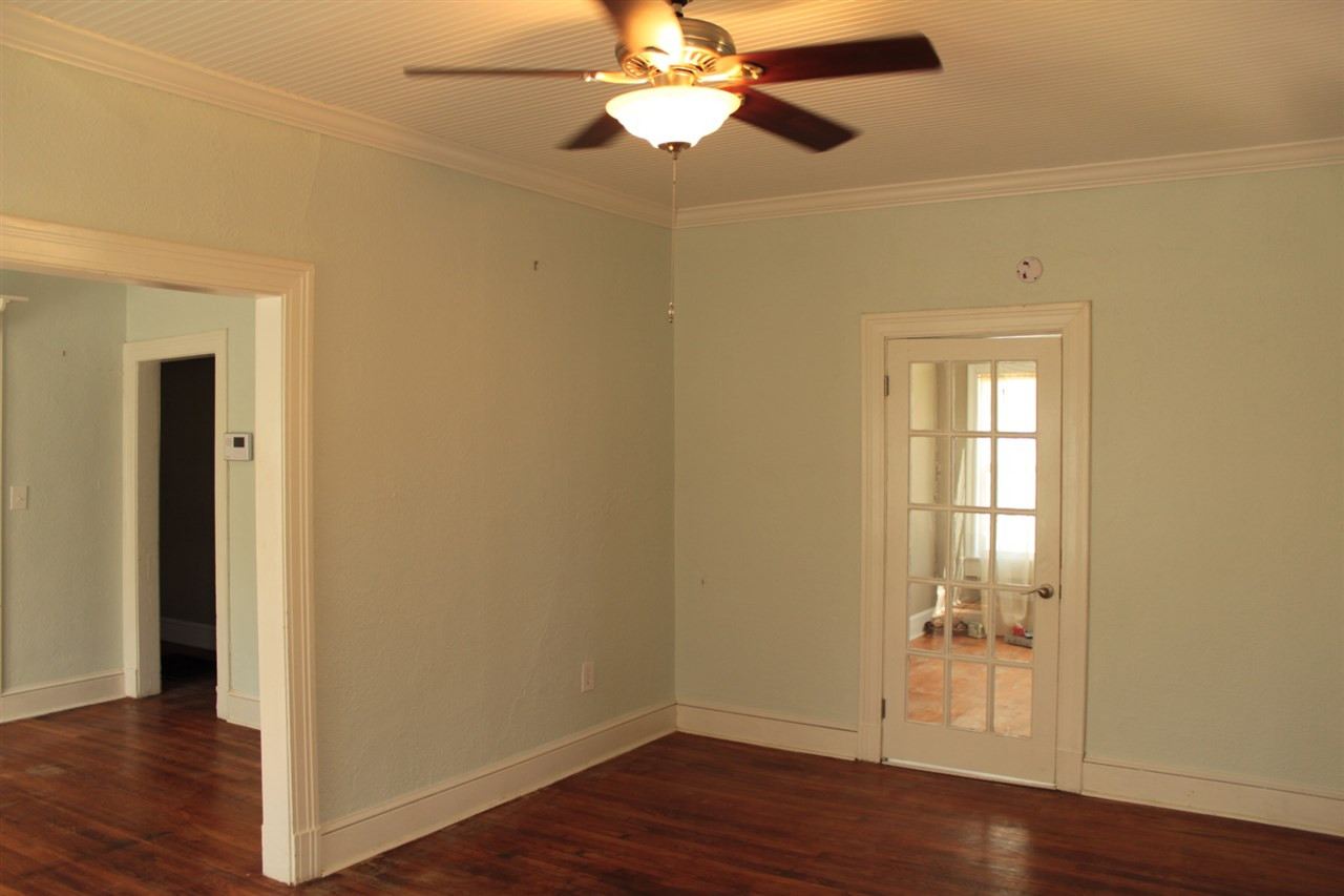 428 Dunbar Street Jackson, MS 39216 - Photo 3 of 6 Photo 3