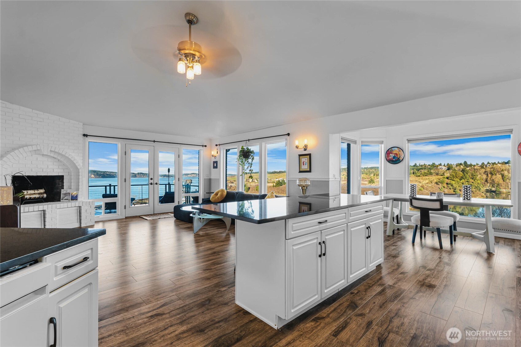 2781 Chambers Point Court Steilacoom, WA 98388 - Photo 6 of 40