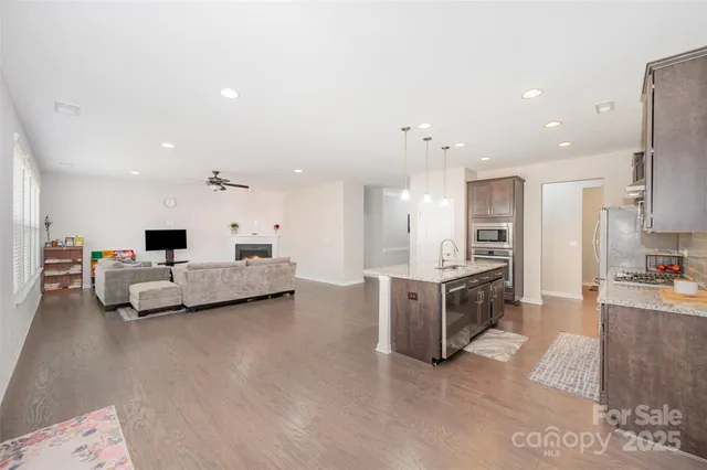 $575,000 | 3005 Carriage Oak Way, Fort Mill, SC 29707