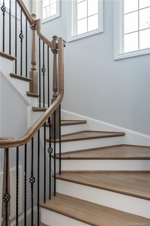 7811 Park Road Charlotte, NC 28210 - Photo 4 of 29 Gallery Image 4