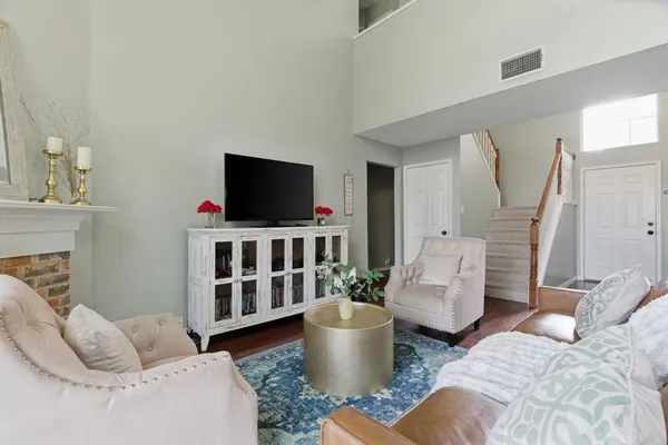 $370,000 | 313 Georgian Oak Court, Lake Dallas, TX 75065
