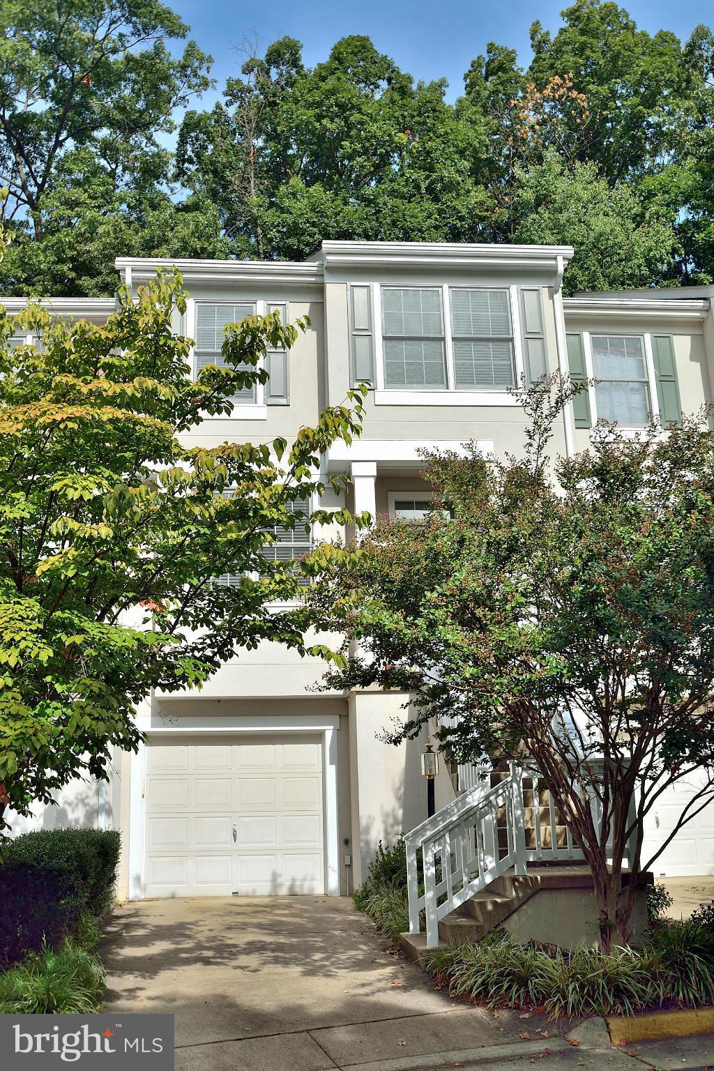 11298 Fairwind Way Reston, VA 20190 - Photo 1 of 30 Exterior (Front)