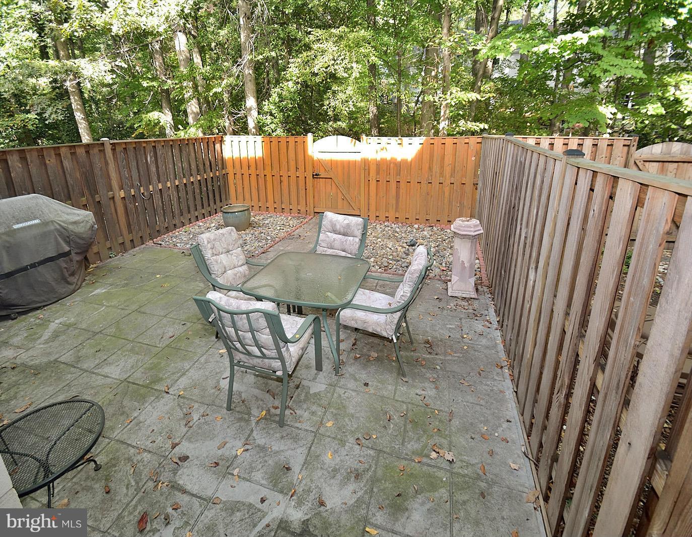 11298 Fairwind Way Reston, VA 20190 - Photo 26 of 30 Exterior (Rear)