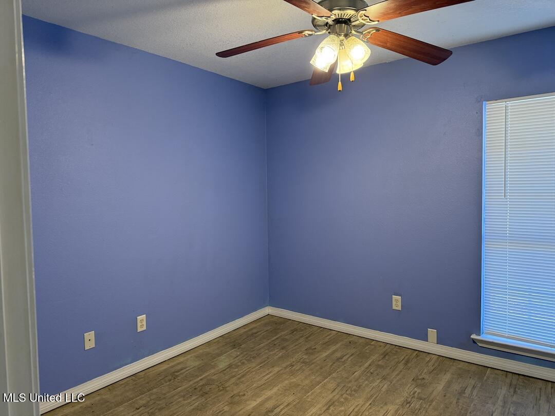 25 Brielle Lane Wiggins, MS 39577 - Photo 4 of 26 IMG_0884