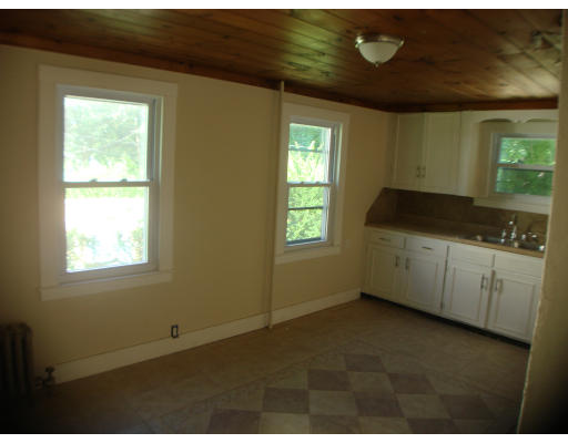 15 Delaval Road Worcester, MA 01606 - Photo 3 of 12 Gallery Image 3
