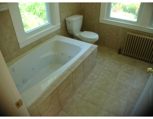 15 Delaval Road Worcester, MA 01606 - Photo 7 of 12 Gallery Image 7