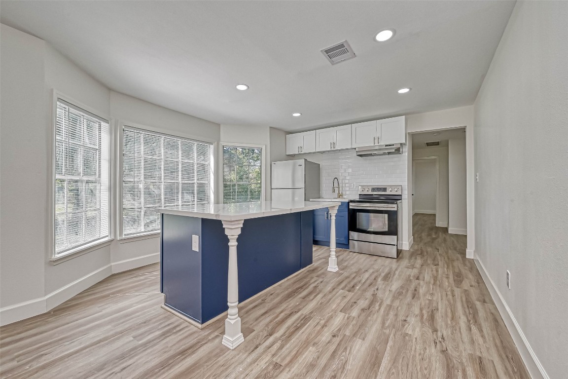 5609 Denmark Street Houston, TX 77028 - Photo 6 of 12