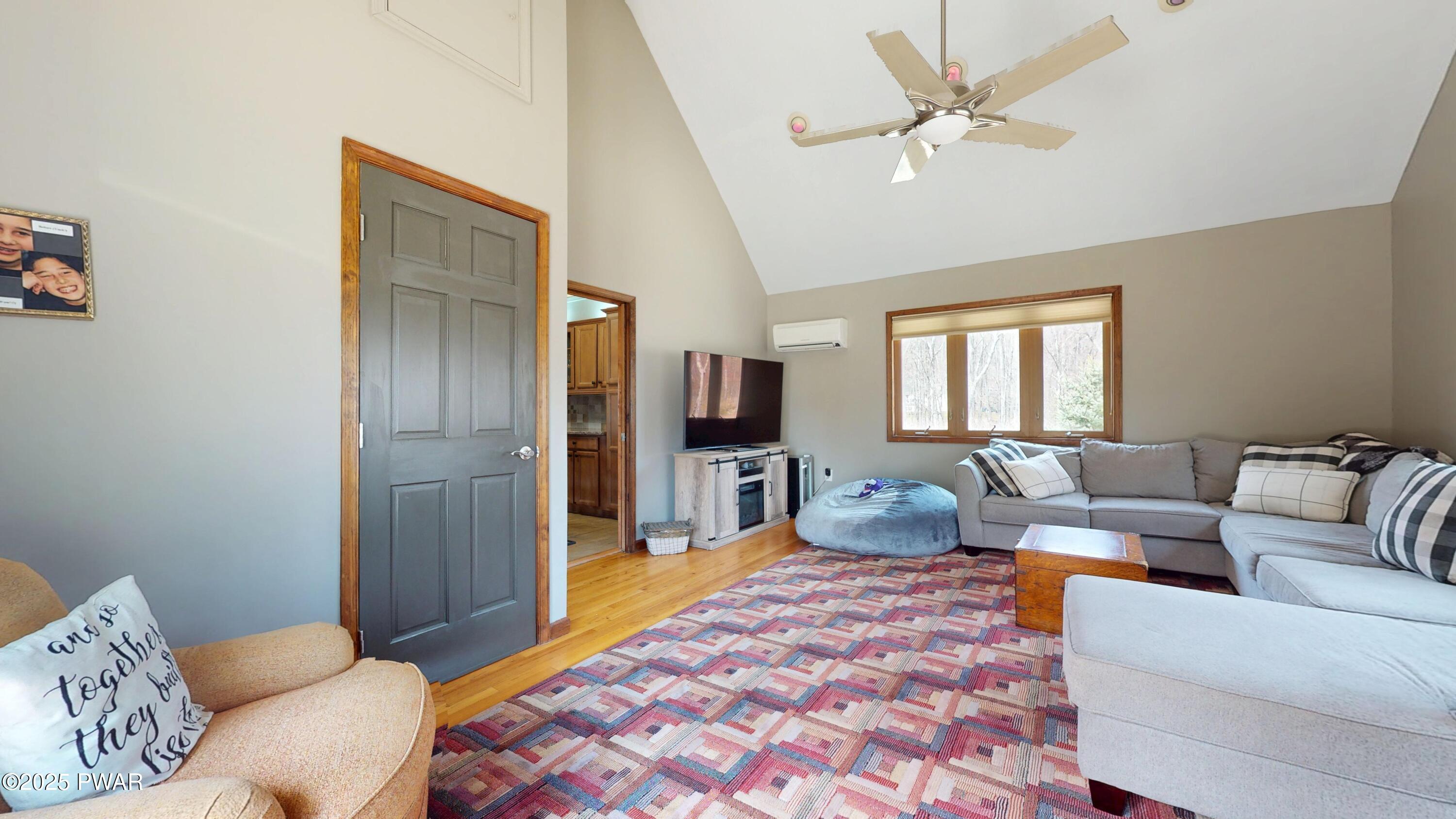677 West Chipmunk Road Bushkill, PA 18324 - Photo 13 of 53