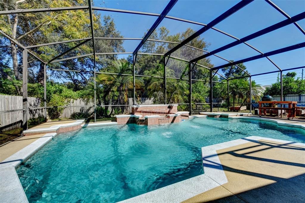 457 East Highland Street Altamonte Springs, FL 32701 - Photo 3 of 55 a view of a garden with sitting area