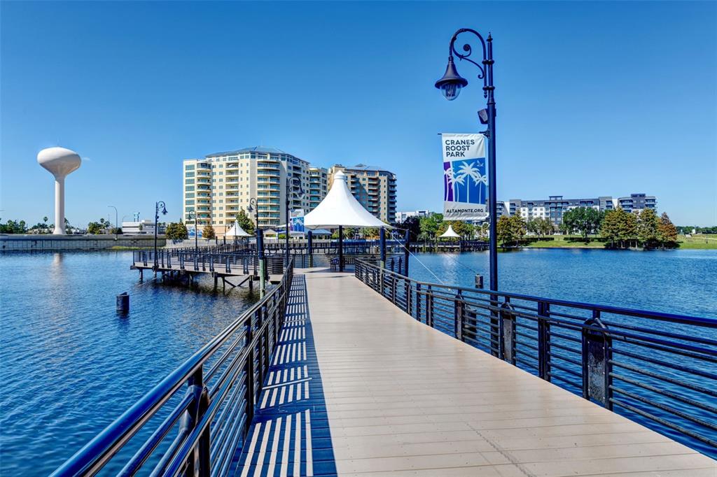 457 East Highland Street Altamonte Springs, FL 32701 - Photo 44 of 55 a view of a balcony with chairs