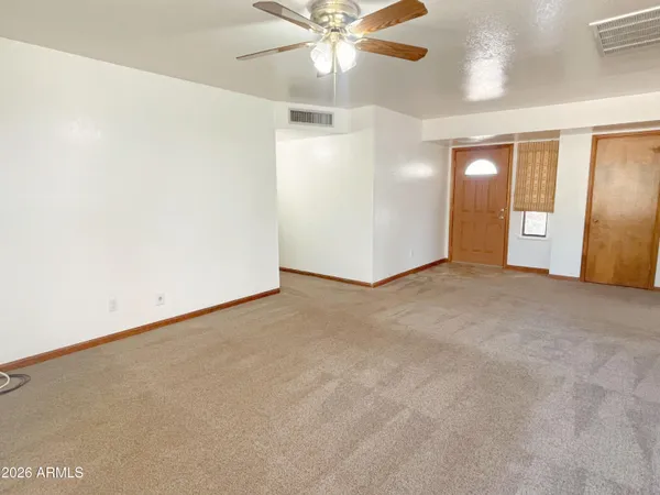 $2,095 | 35424 North 15th Avenue, Phoenix, AZ 85086