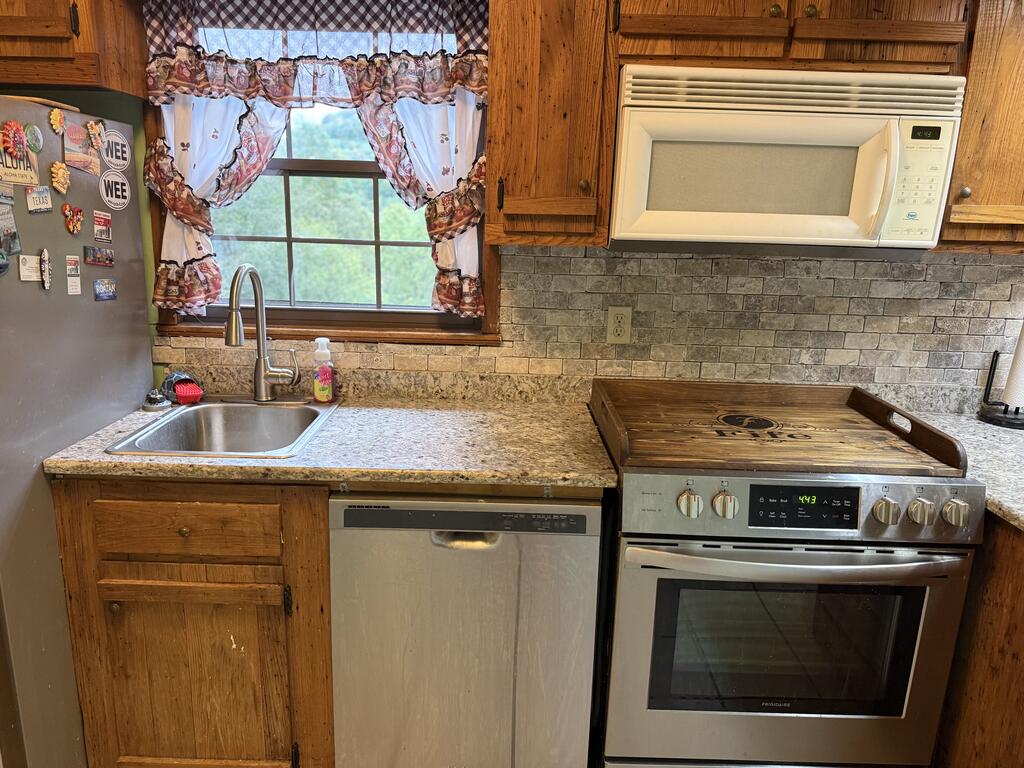 142 Hippy Hollow Road Cleveland, VA 24225 - Photo 15 of 34 Gallery Image 15