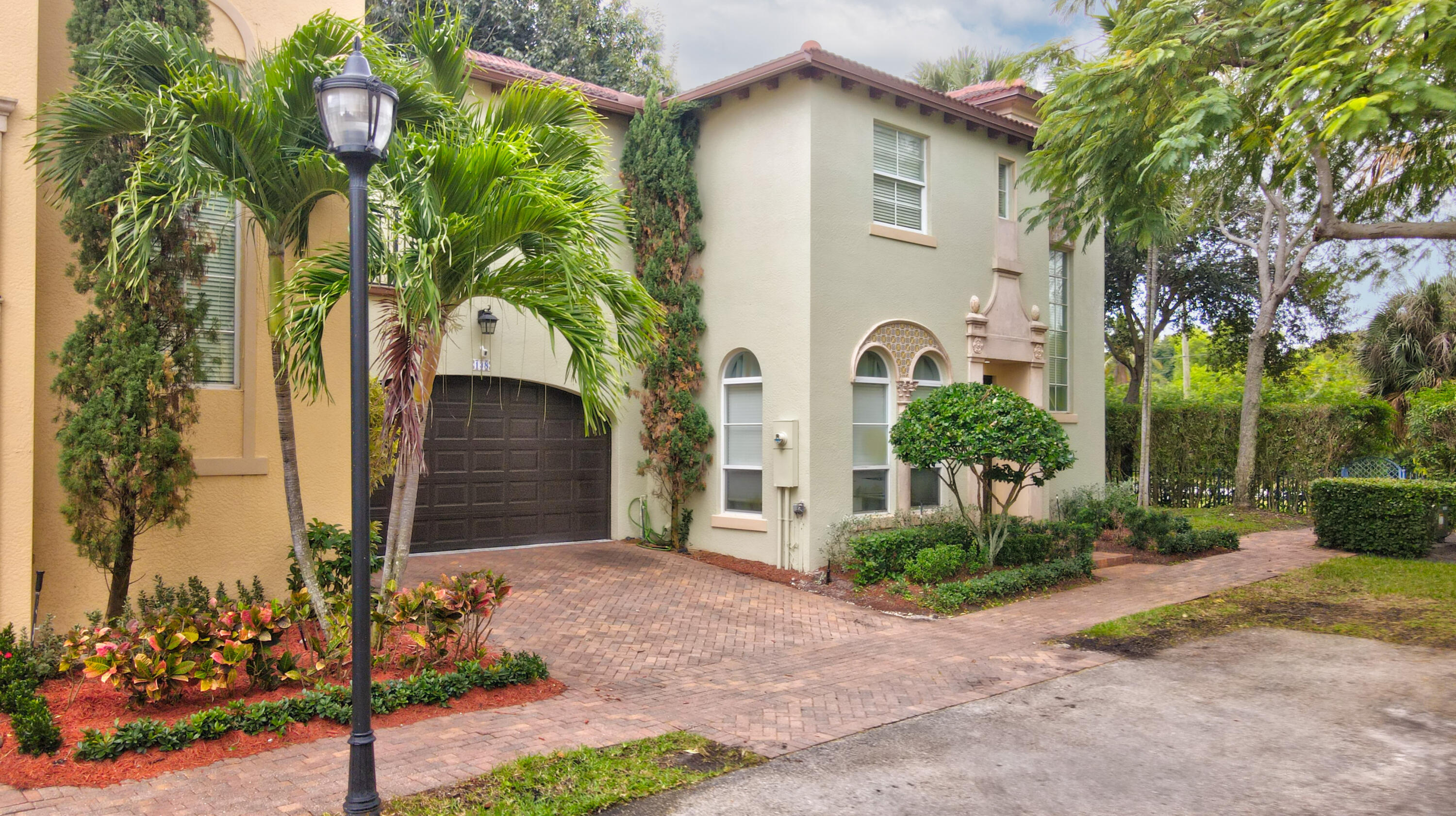 138 Via Palma Lane Boca Raton, FL 33487 - Photo 2 of 41 IMG