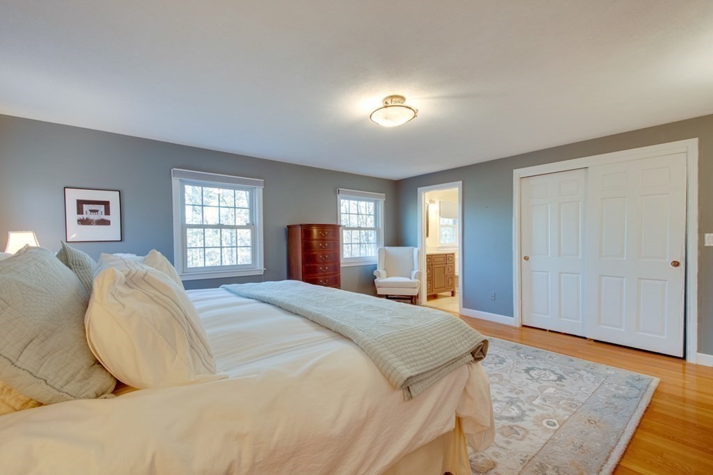 38 Rolling Lane Dover, MA 02030 - Photo 20 of 37