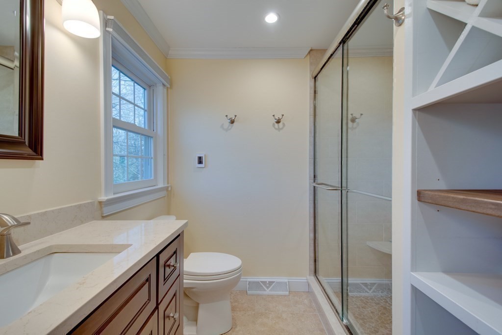38 Rolling Lane Dover, MA 02030 - Photo 21 of 37