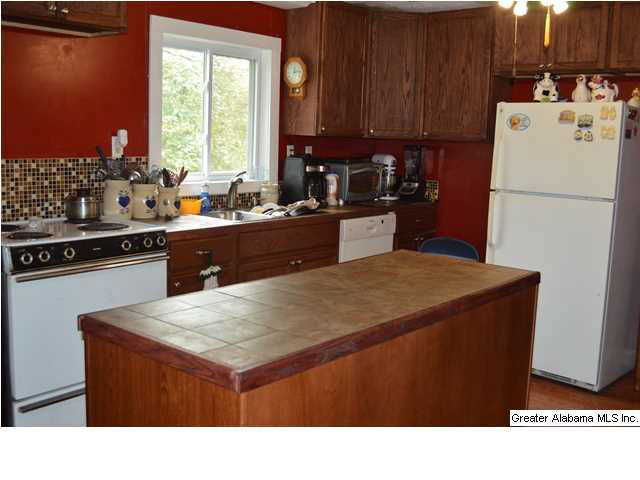 550 Cobb Road Oxford, AL 36203 - Photo 14 of 31