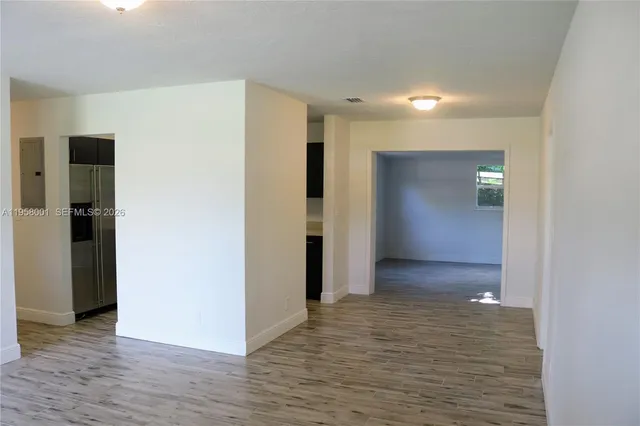 $2,500 | 1642 44th Street, West Palm Beach, FL 33407